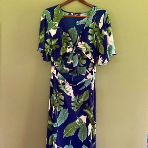 Absolutely stunning summer dress, perfect for vacation!